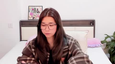 Charlotte online show from 04.24.26