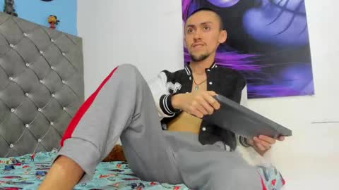 Snapshot of charly_fenix chatting on 10.31.25 Charly online show from 10.31.25