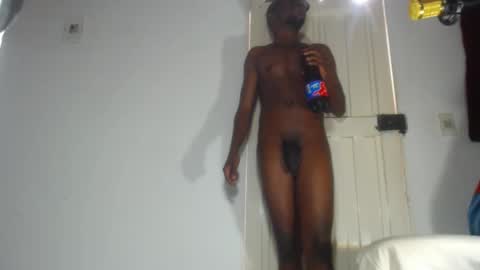 Snapshot of charly_vergonti_ chatting on 03.01.25 charly_vergonti_ online show from 03.01.25