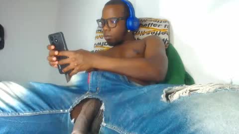 Snapshot of charly_vergonti_ chatting on 09.16.25 charly_vergonti_ online show from 09.16.25