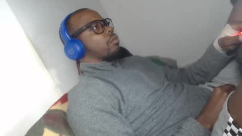 Snapshot of charly_vergonti_ chatting on 10.08.25 charly_vergonti_ online show from 10.08.25