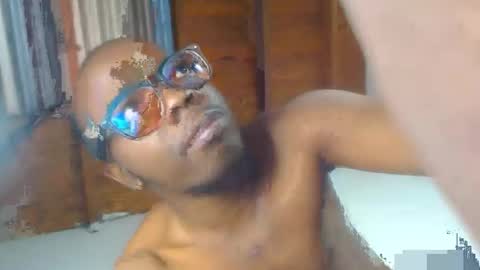 Snapshot of charly_vergonti_ chatting on 10.10.25 charly_vergonti_ online show from 10.10.25