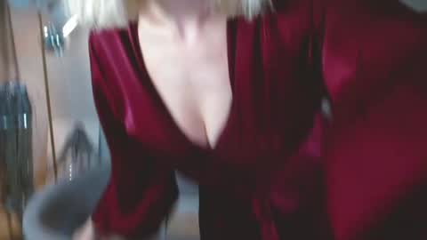 Michelle  online show from 05.07.26