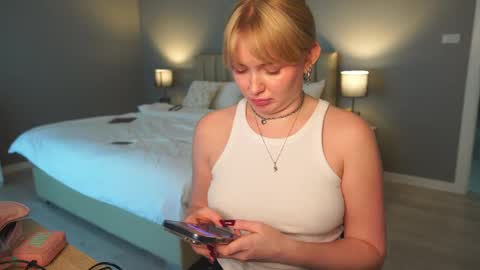 my fansly Charming daisy              My Wishlist  for new toys     online show from 04.20.26