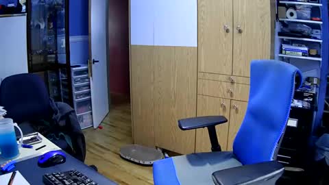 wanaBeYourToy online show from 12.07.24