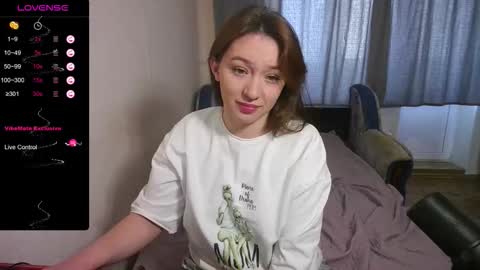 Snapshot of chatur_fun chatting on 09.30.25 chatur_fun online show from 09.30.25