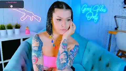 Snapshot of chaturkaterina chatting on 07.10.26 Miss Harmony online show from 07.10.26