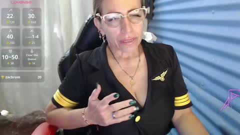 CHAYLA VICTORIA RUIZ  online show from 06.04.26