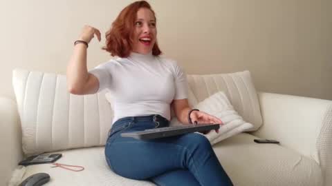 Regina Phalange online show from 03.21.26