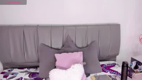 Snapshot of cheerlynn chatting on 10.15.25 Cherlyn online show from 10.15.25