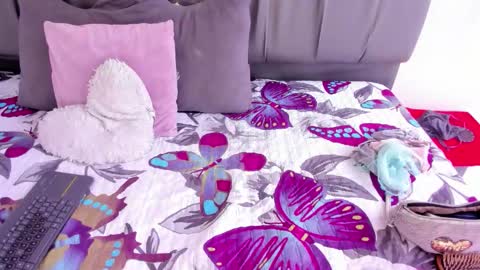 Cherlyn online show from 12.20.25