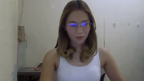 chelly4u69 online show from 10.22.25
