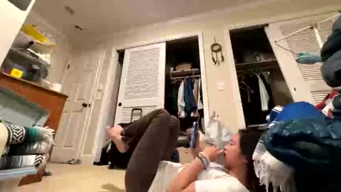 Snapshot of chellybear101 chatting on 11.08.25 chellybear101 online show from 11.08.25