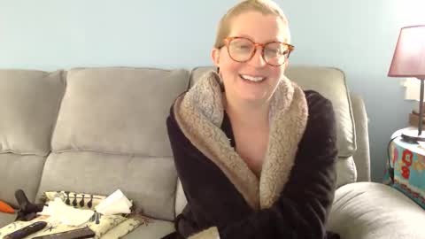 Snapshot of chelseasentra1 chatting on 05.28.26 Chelsea online show from 05.28.26
