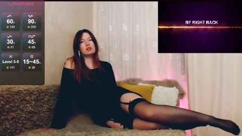 Snapshot of chelsey_rayne chatting on 04.30.26 Instagram faroffland online show from 04.30.26