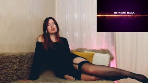 Snapshot of chelsey_rayne chatting on 05.24.26 Instagram faroffland online show from 05.24.26