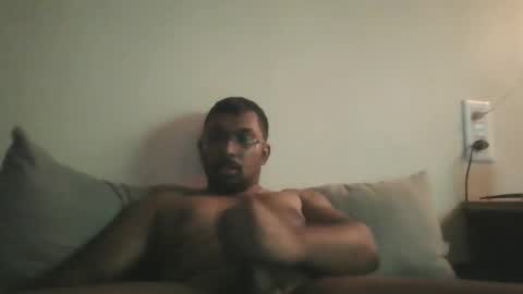 Snapshot of chennaibull1011 chatting on 04.07.26 chennaibull1011 online show from 04.07.26