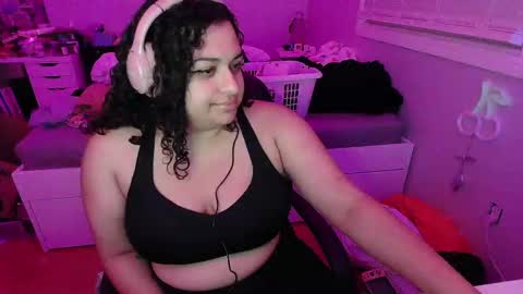 Snapshot of chericheesecake chatting on 09.20.25 chericheesecake online show from 09.20.25