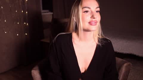 Snapshot of cherry_bomb19 chatting on 12.28.24 CherryBomb online show from 12.28.24