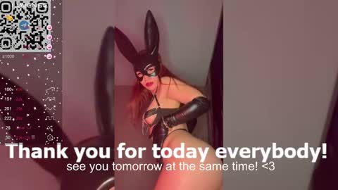 Vanessa Ray  STREAMING TIME everyday of the week  -  German time. except Saturday online show from 02.12.25