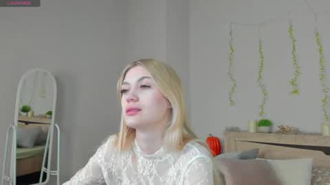 Snapshot of cherry_pr1ce chatting on 05.20.26 cherry_pr1ce online show from 05.20.26