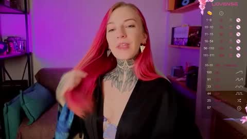 Roxy online show from 10.05.25