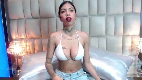 Snapshot of cherry_sussan chatting on 01.04.25 Sussan Cherry online show from 01.04.25