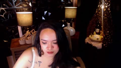 Snapshot of cherrybombshells chatting on 01.25.25 CHERRY online show from 01.25.25