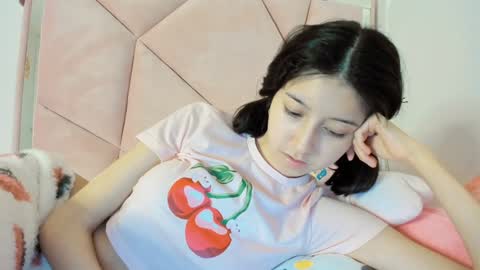 Snapshot of cherrymafer666 chatting on 12.27.24 cherrycute666 online show from 12.27.24