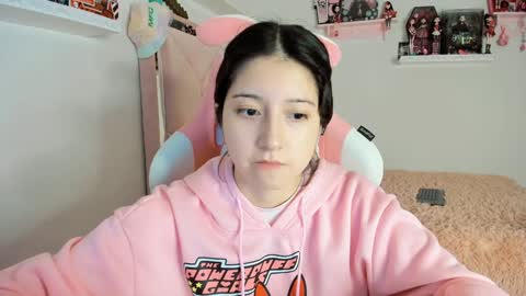 Snapshot of cherrymafer666 chatting on 01.14.25 cherrycute666 online show from 01.14.25