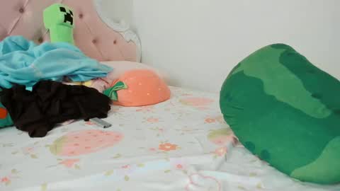 Snapshot of cherrymafer666 chatting on 09.27.25 cherrycute666 online show from 09.27.25