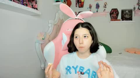 Snapshot of cherrymafer666 chatting on 10.06.25 cherrycute666 online show from 10.06.25