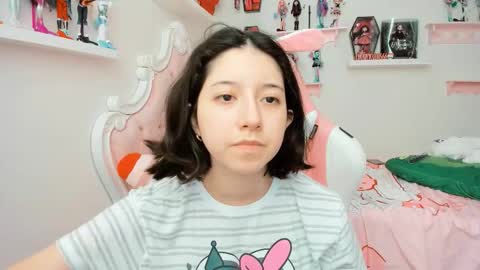 Snapshot of cherrymafer666 chatting on 10.19.25 cherrycute666 online show from 10.19.25