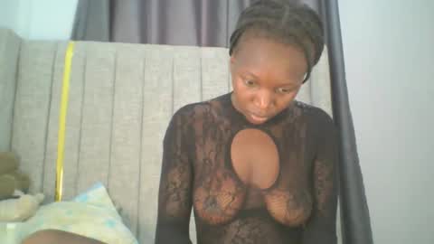 Snapshot of cherrytwindolls chatting on 04.16.26 Kim and vee online show from 04.16.26