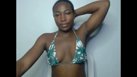 Snapshot of cherrywetpussy chatting on 04.28.26 cherrywetpussy online show from 04.28.26
