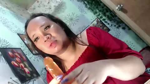 Snapshot of chescahotxxxl chatting on 12.17.24 chescahotxxxl online show from 12.17.24