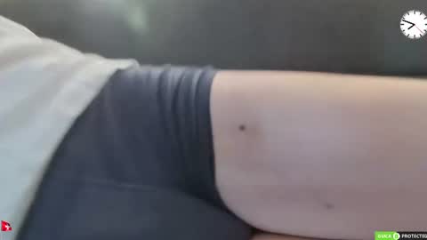 Snapshot of chezmonsieur_g chatting on 06.22.26 Grey online show from 06.22.26