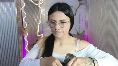 Snapshot of chiara_tay chatting on 04.04.26 Chiara online show from 04.04.26