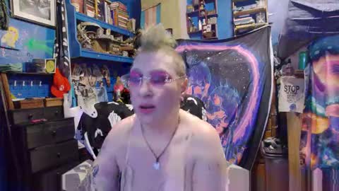CurvySiren online show from 12.14.25