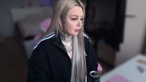 Chi online show from 04.24.26