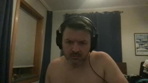 Snapshot of chicagoguy7183 chatting on 02.19.26 chicagoguy7183 online show from 02.19.26