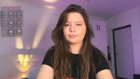 Snapshot of chiculya chatting on 04.19.26 chiculya online show from 04.19.26