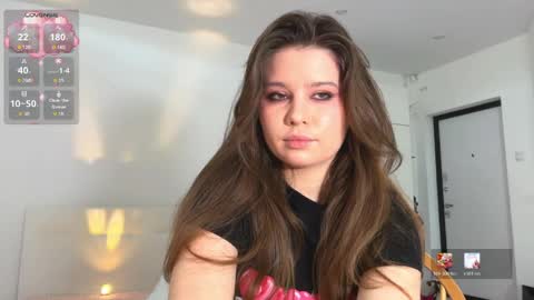 Snapshot of chiculya chatting on 05.14.26 chiculya online show from 05.14.26