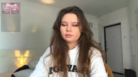 Snapshot of chiculya chatting on 05.18.26 chiculya online show from 05.18.26