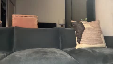 ChiGuy841 online show from 02.20.25