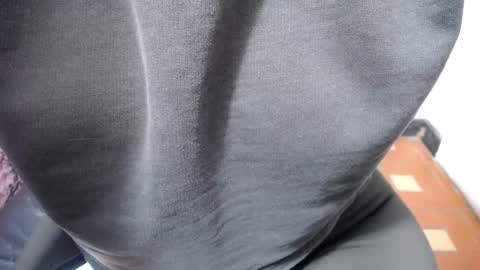 Snapshot of chiky_nastyy chatting on 11.04.25 Chikys online show from 11.04.25