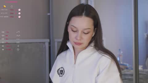 Snapshot of chillgirlll chatting on 03.09.26 Nicole online show from 03.09.26