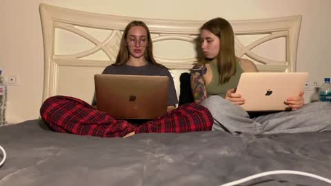 Snapshot of chillgoddess chatting on 12.30.24 Goddess Vika - owner of all ur money online show from 12.30.24