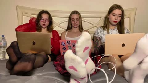 Snapshot of chillgoddess chatting on 12.31.24 Goddess Vika - owner of all ur money online show from 12.31.24