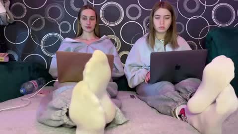 Snapshot of chillgoddess chatting on 01.12.25 Goddess Vika - owner of all ur money online show from 01.12.25